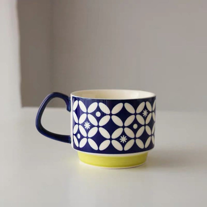 Stapelbare Retro-Blumen-Kaffeetasse